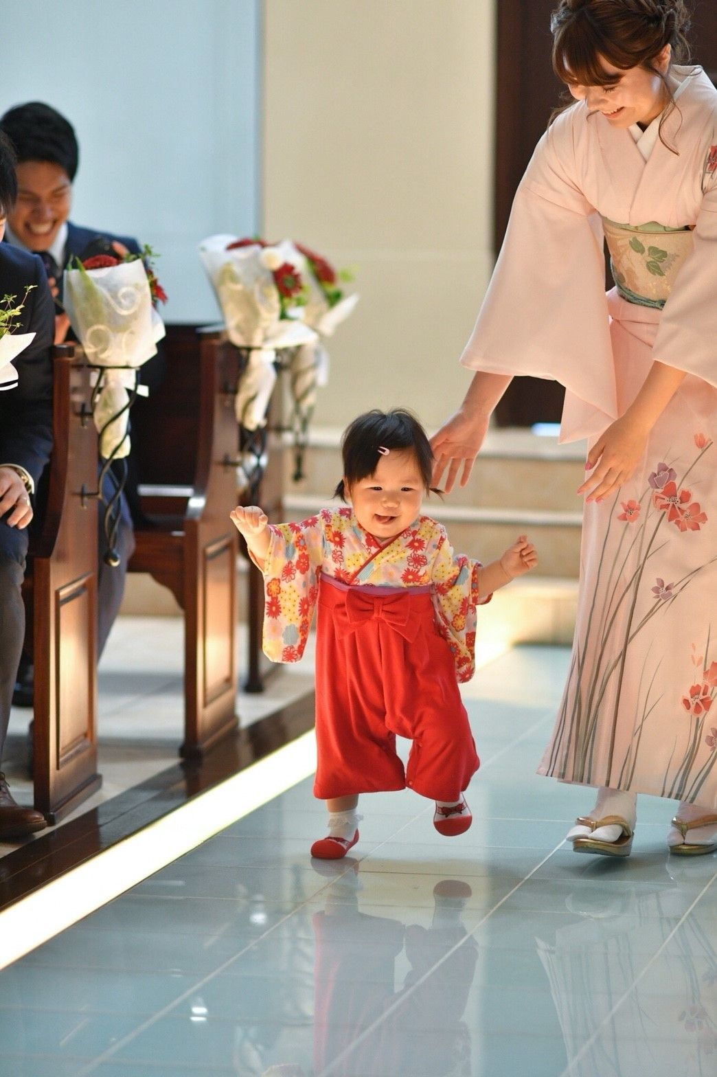 子供ゲストにお手伝いしてほしい ほっこり演出と注意点まとめ 結婚式準備はウェディングニュース