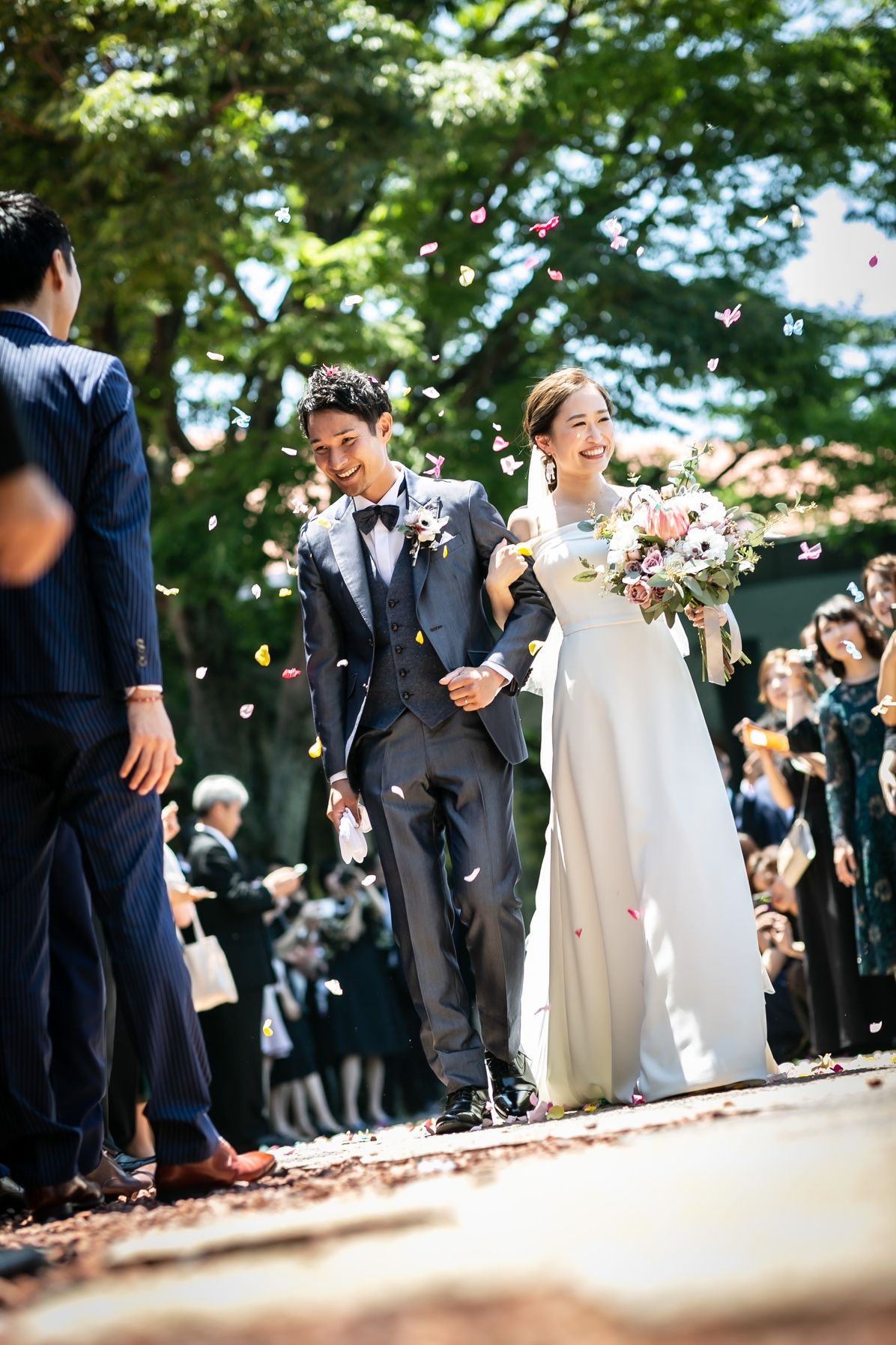 写真映え抜群 リボンシャワー の材料 簡単diy完全ガイド 結婚式準備はウェディングニュース