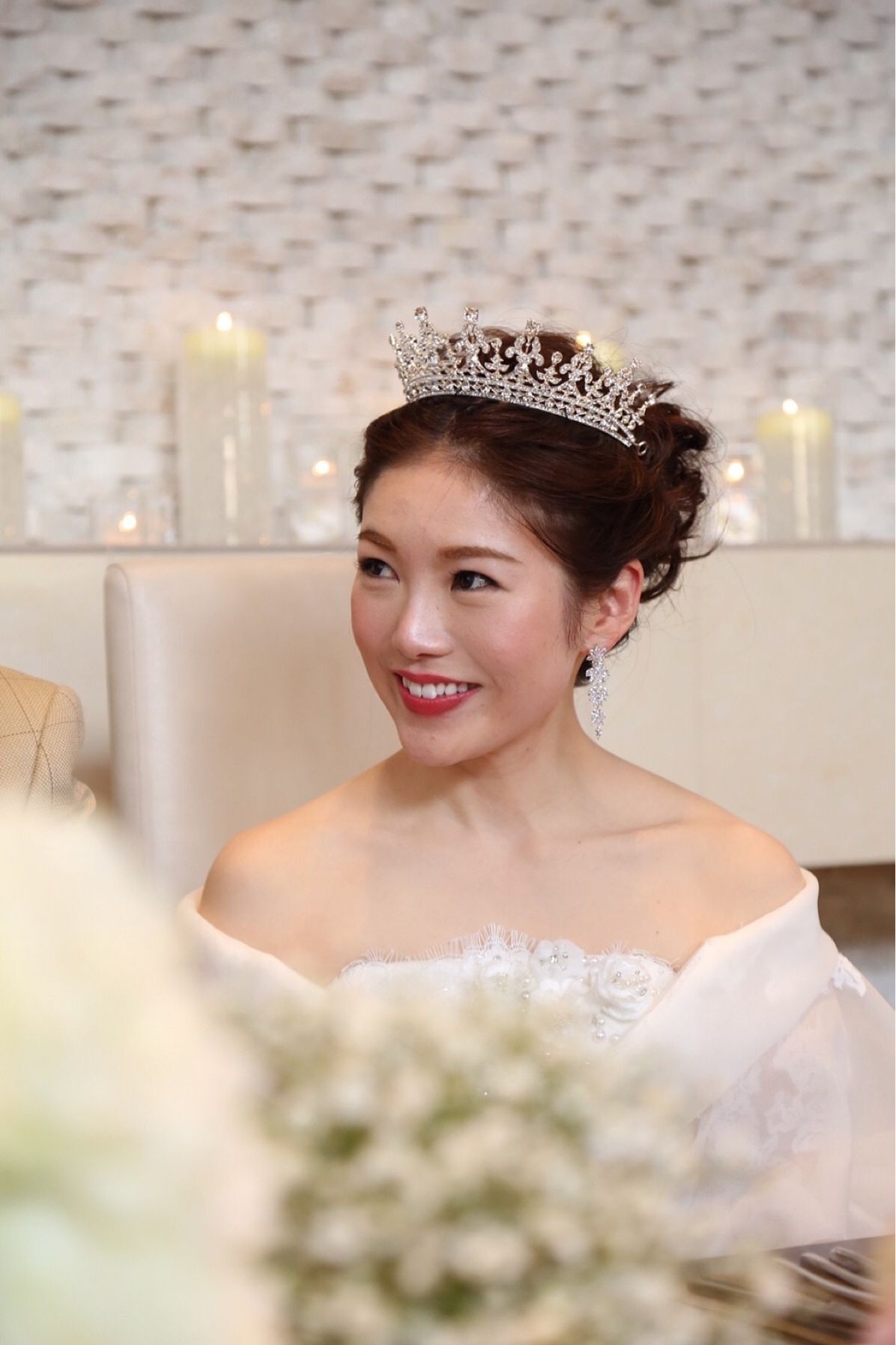 豪華絢爛 高さのあるティアラが大人花嫁さんに人気 結婚式準備はウェディングニュース