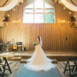 バーン アンド フォレスト（BARN&FOREST）で挙げたreika_wedding2023さんの結婚披露宴・挙式カバー写真3枚目