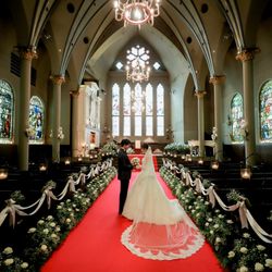 宮の森フランセス教会で挙げたrenanso_1215さんの結婚披露宴・挙式カバー写真1枚目
