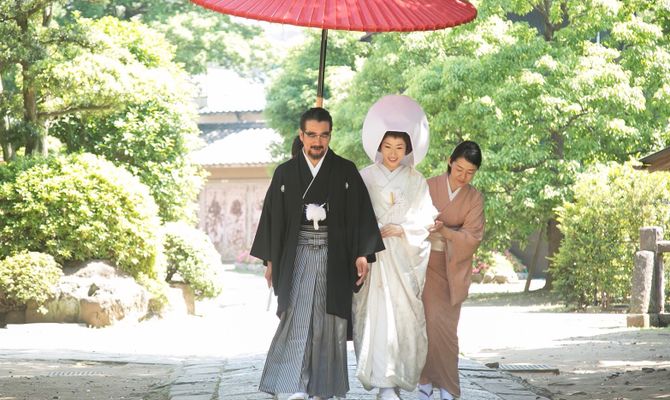 先輩花嫁mayu Kody Kinjoさんの根津神社挙式のアルバム写真まとめ ウェディングニュースブライズ