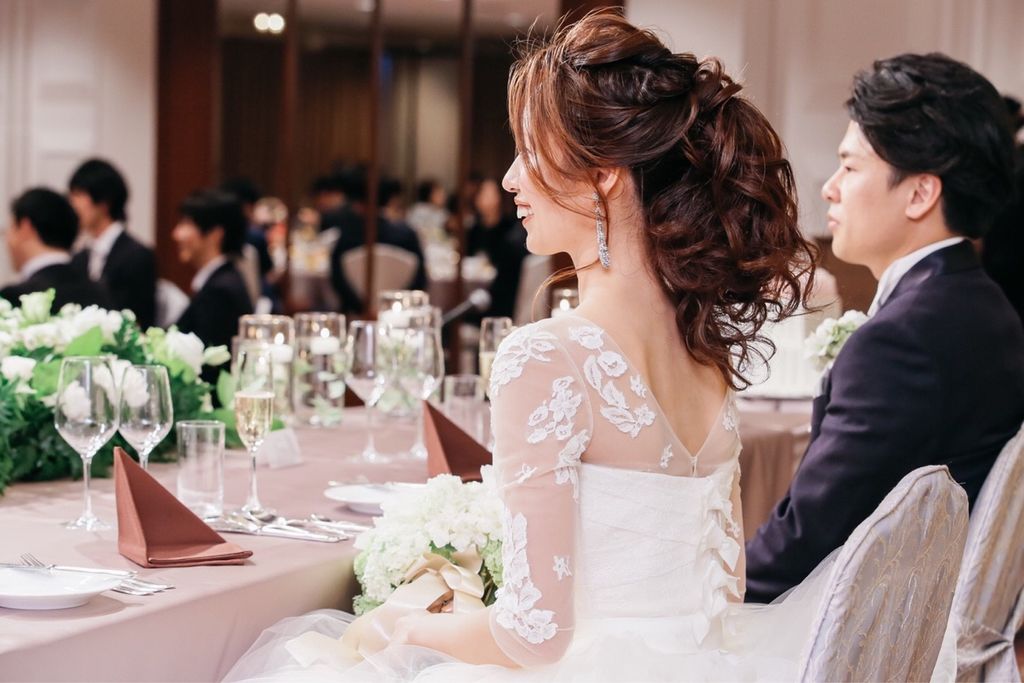 あえてヘアアクセサリーなしがいい お洒落花嫁ヘアアレンジ10選 結婚式準備はウェディングニュース