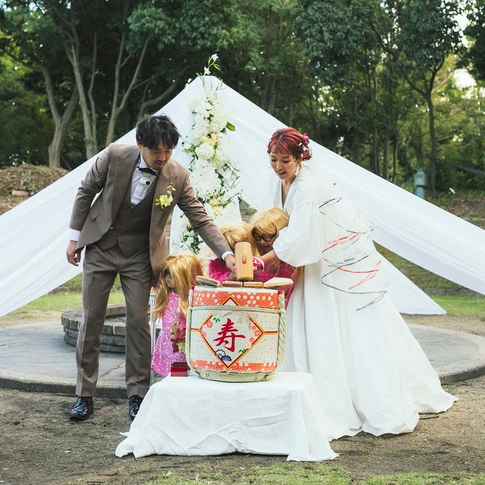 坐摩神社で挙げたmiichon_ltwinzさんの結婚披露宴・挙式カバー写真0枚目