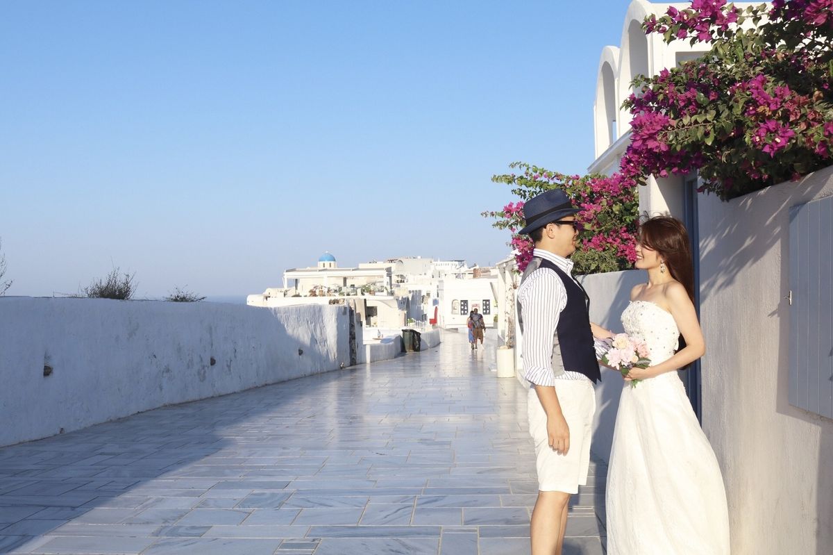 青と白の神秘の国ギリシャハネムーンへ 結婚式準備はウェディングニュース