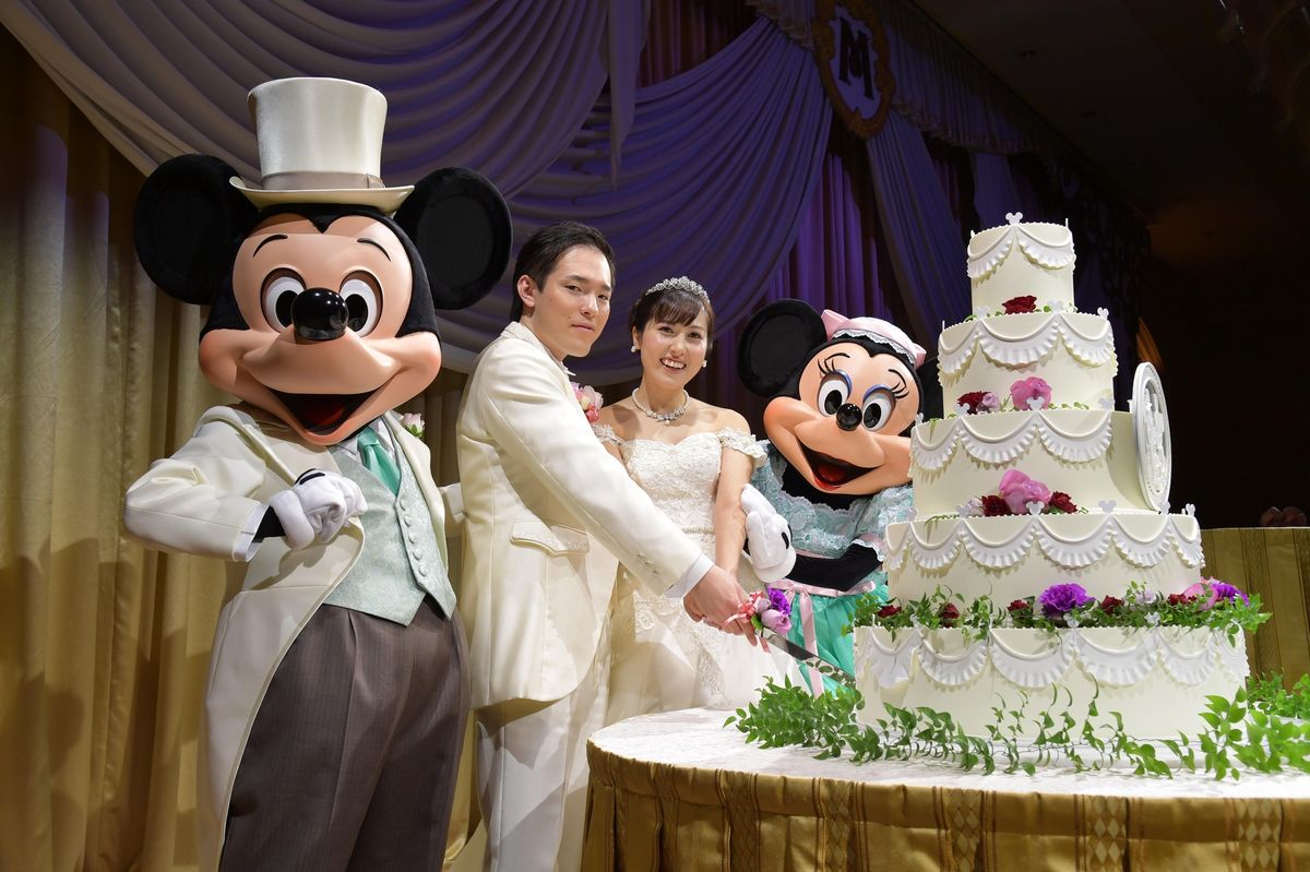 ディズニー結婚式で憧れのプリンセスに 費用やプランまとめ 結婚式準備はウェディングニュース