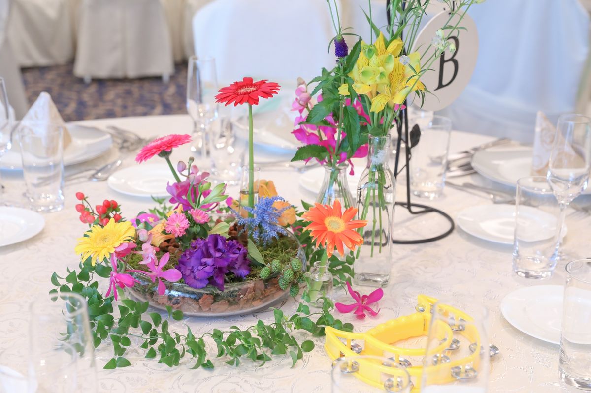 結婚式のお花選び 人気のお花とテーブル装花のコーディネートアイデアをご紹介 結婚式準備はウェディングニュース