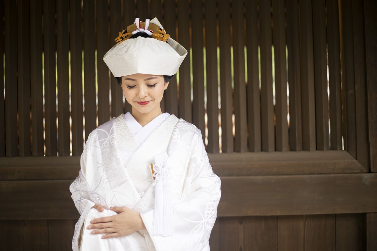 和装花嫁の髪型画像集 結婚式 前撮りの白無垢 色打掛 引振袖に似合うヘアスタイルまとめ 結婚式準備はウェディングニュース