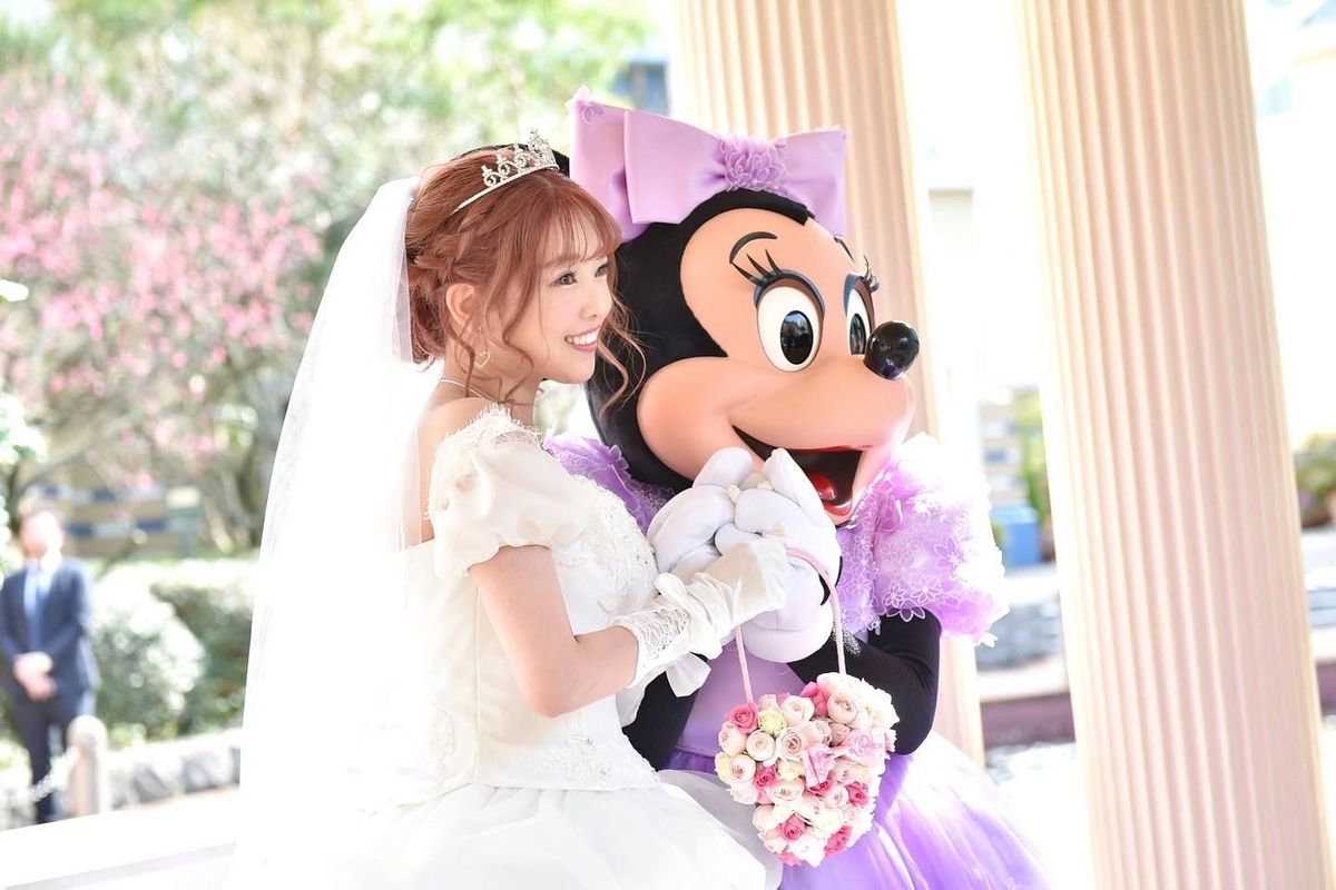 ディズニー結婚式で憧れのプリンセスに 費用やプランまとめ 結婚式準備はウェディングニュース