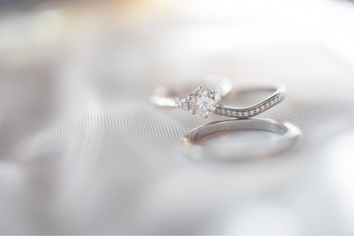 婚約指輪の完成までの期間ってどれぐらい 間に合わない時の対処法 おすすめショップの紹介も 結婚式準備はウェディングニュース