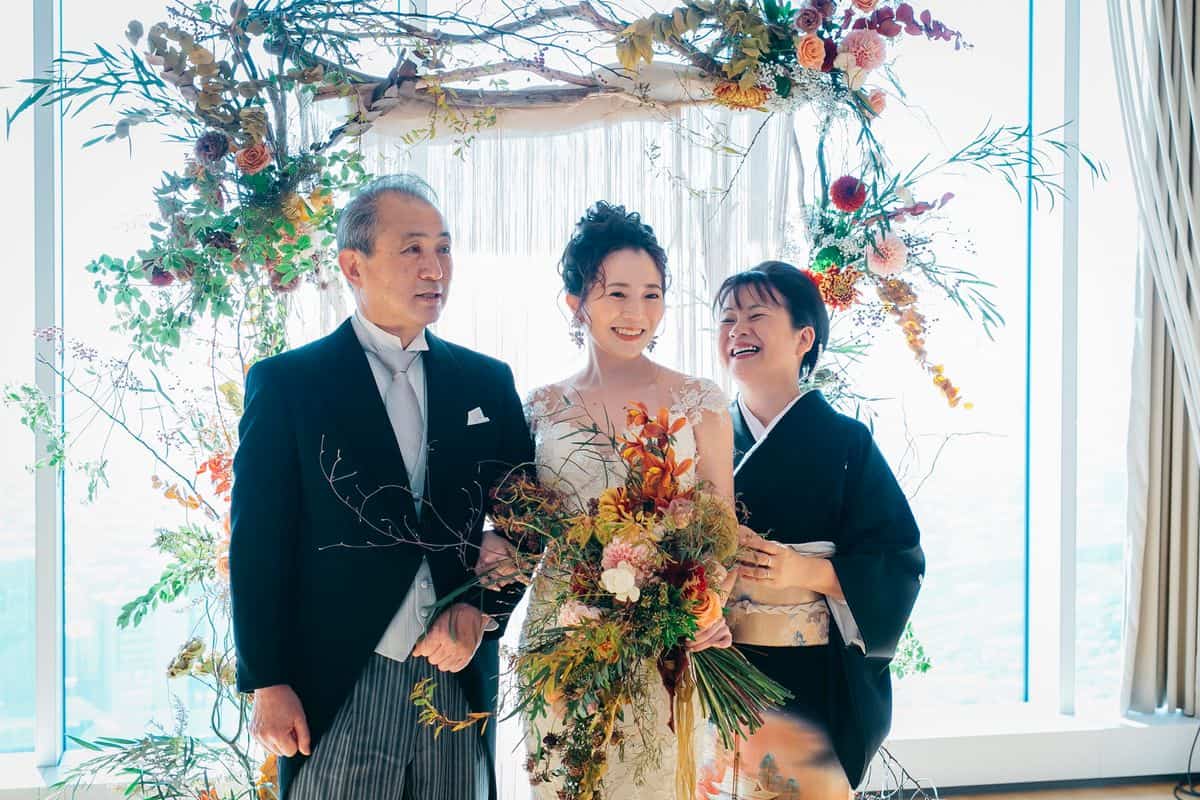 【結婚式当日】両親に伝えておくべきこととは？お願い事チェックリスト！のカバー写真 0.6666666666666666